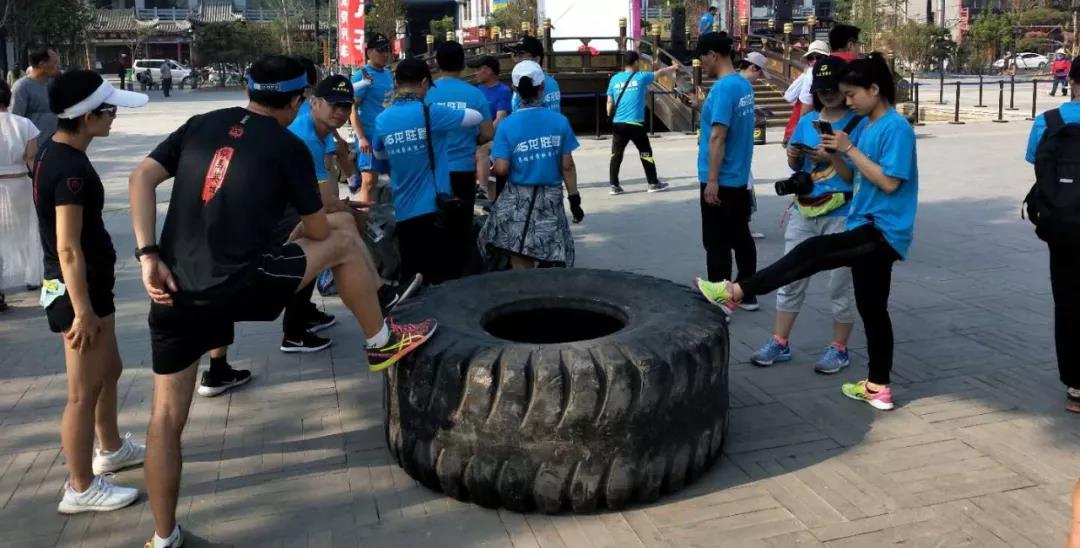 龙胜管开封运营中心赞助2019年第三届中国大梁人鱼跑者争霸赛 龙胜管开封运营中心赞助2019年第三届中国大梁人鱼跑者争霸赛