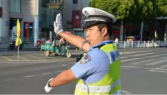 一把小小遮阳伞,一份满满关爱情-记龙胜管莱芜运营中心社会公益活动