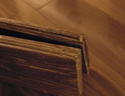 地暖适合什么木地板材质？铺设木地板时需要注意什么？